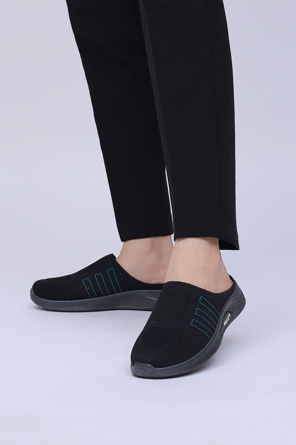 Women Sporty Back Less (Black) WBL000101