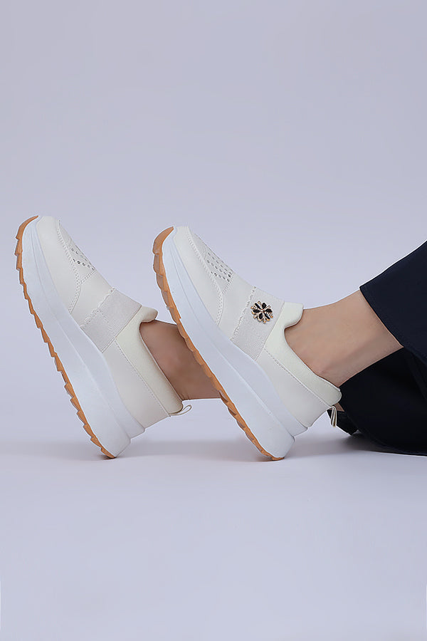 Women Stylish Slip On (Off White) WSO000234