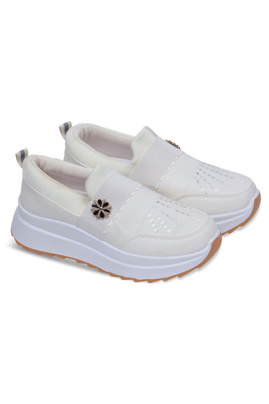 Women Stylish Slip On (Off White) WSO000234