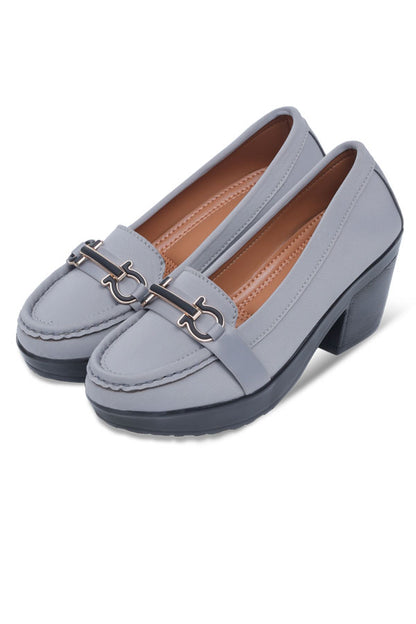 Women Moccasin Grey Top View Close Up – Miruzah